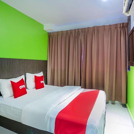 Oyo 90173 Hotel Mekong 吉隆坡 外观 照片